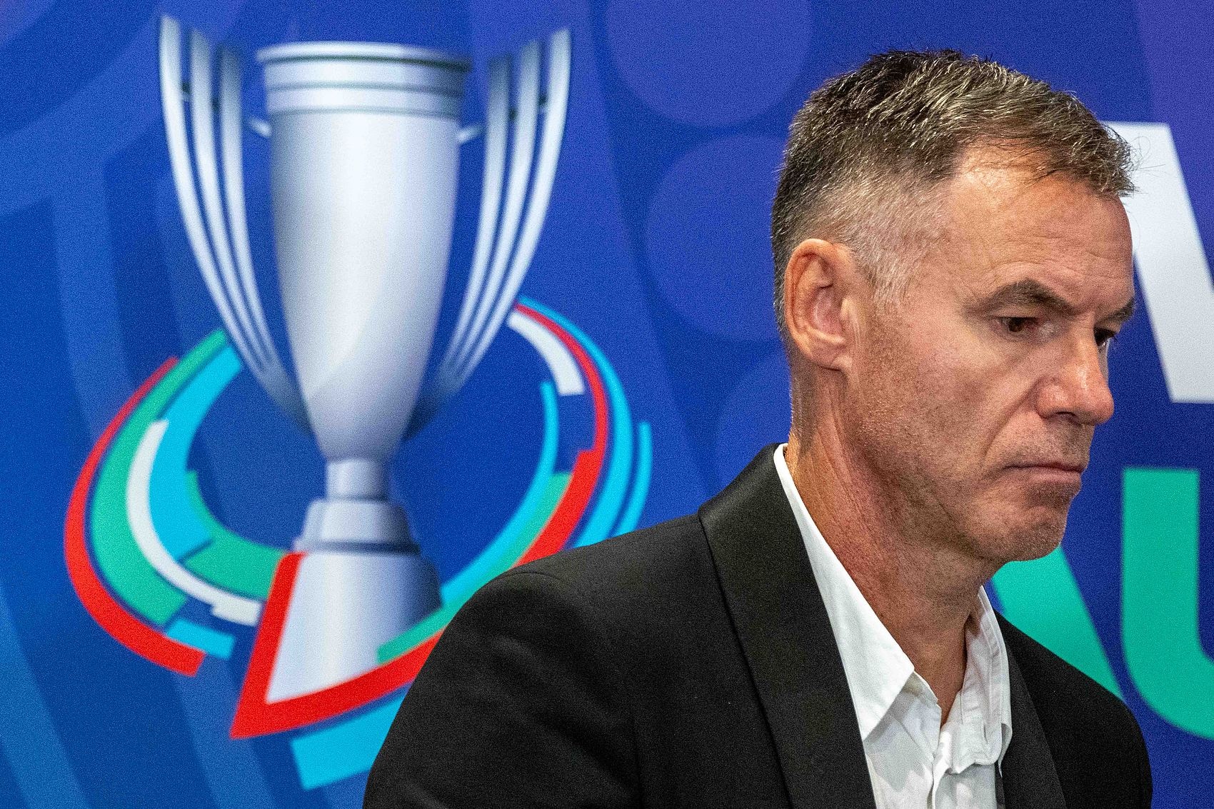 皇冠体育官方网站-足球报：中国足协及女足相关人员称米利西奇仍有机会留任